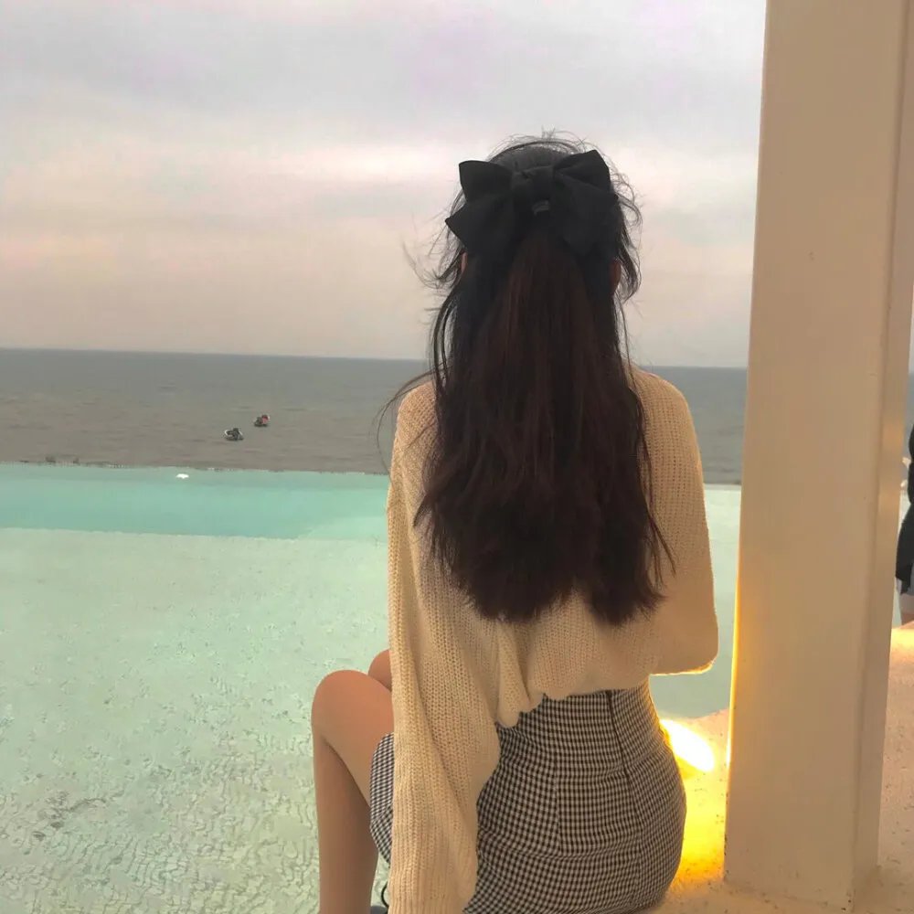 失恋逆袭,校花追我不放手